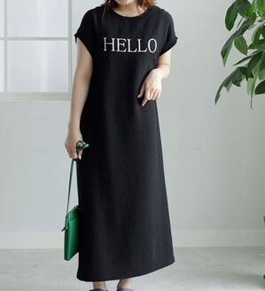 BELLUNA（ベルーナ）の「楊柳素材ロゴプリントワンピース（カットソーワンピース）」｜黒