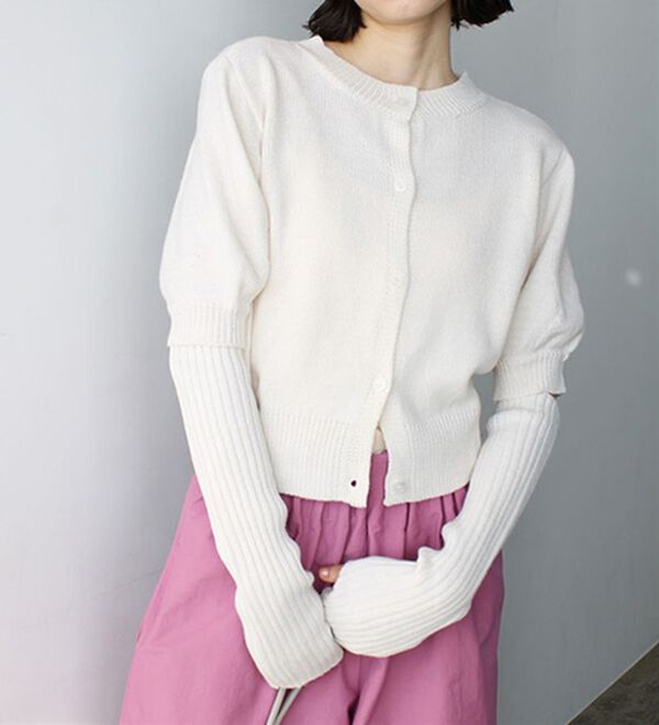 GeeRA（ジーラ）の「マルチウェイアームウォーマー付ニットカーディガン（ニットカーディガン）」｜オフホワイト