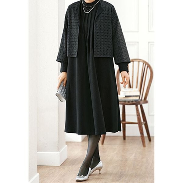 BELLUNA（ベルーナ）の「リバーシブルジャケットワンピースアンサンブル（ワンピースセットスーツ）」｜詳細画像