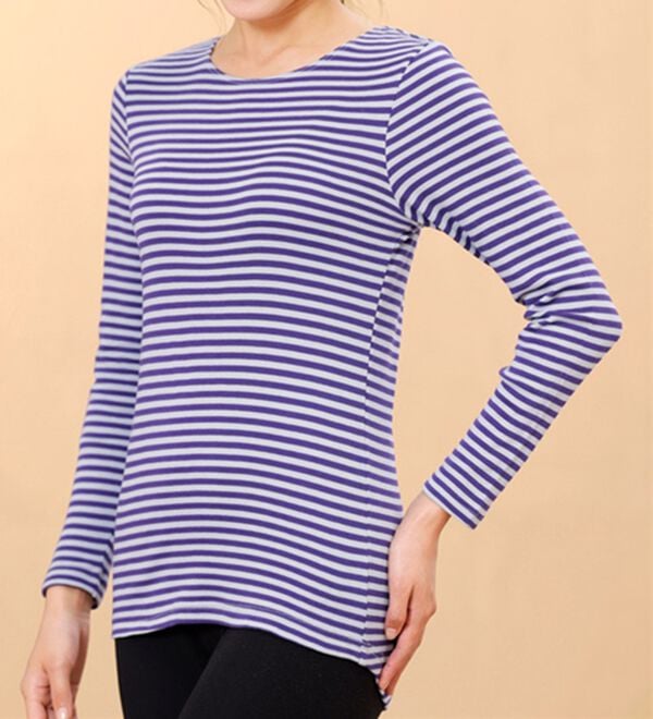 LAVIENNE（ラヴィエンヌ）の「【医師オススメ】綿１００％吸湿発熱あったかインナー　クルーネックインナー長袖（肌着・インナーウェア）」｜パープル／グレー