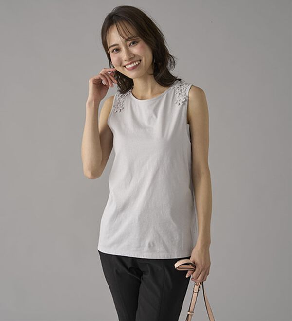BELLUNA（ベルーナ）の「綿混素材脇汗対策フラワーレースインナー（タンクトップ・キャミソール）」｜詳細画像