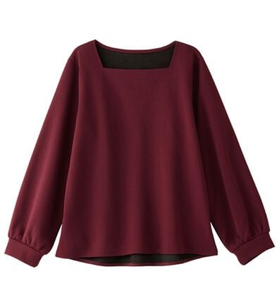 alotta（アロッタ）の「大人上品スクエアネックパフ袖裏起毛ブラウス（カットソー）」