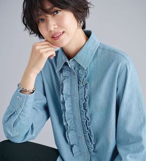 BELLUNA（ベルーナ）の「＜メルティデニム＞フリルデザインブラウス（ブラウス）」｜サックス