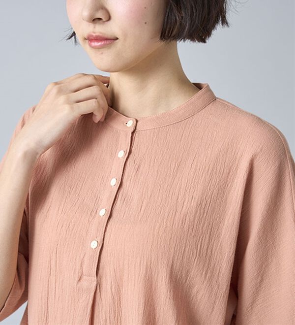 BELLUNA（ベルーナ）の「綿１００％ワッシャー素材ゆったりドルマンブラウス（ブラウス）」｜詳細画像