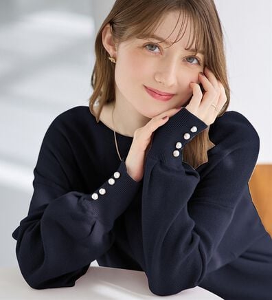 alotta（アロッタ）の「綿１００％のやさしい着心地　ゆったり袖パールトップス（ニット・セーター）」