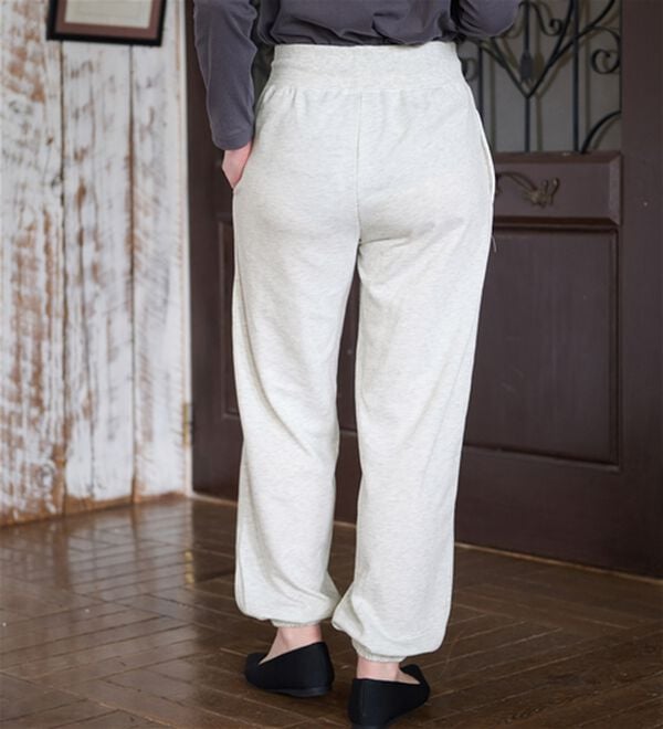 BELLUNA（ベルーナ）の「＜Ｄｉｓｎｅｙ＞【ミッキー】裾ゴム入り刺しゅう裏毛パンツ（その他パンツ）」｜詳細画像