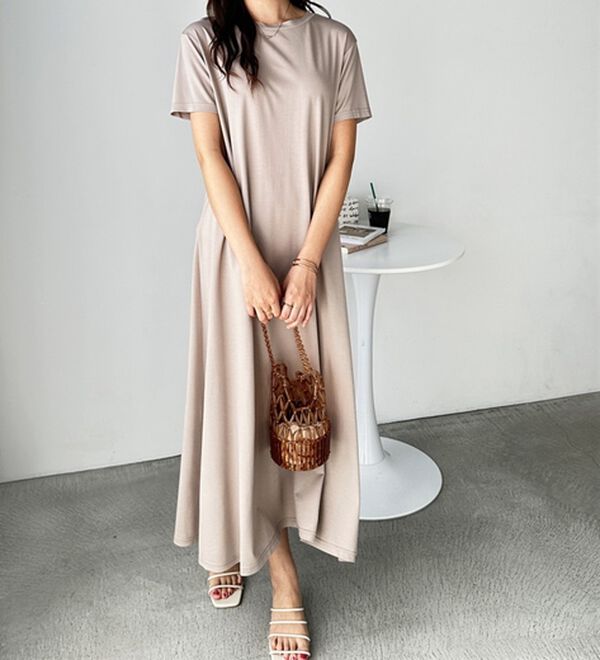 GeeRA（ジーラ）の「【接触冷感】フレアーシルエットロングワンピース（ロングワンピース）」｜詳細画像