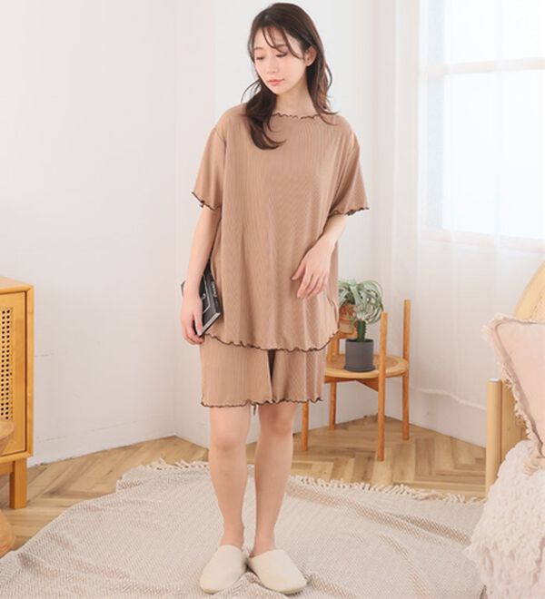 A HAPPY MARILYN（アハッピーマリリン）の「【Ｌ～８Ｌ】タイプが選べる！さらっとろルームウェアセット（パジャマ・ルームウェア）」｜詳細画像