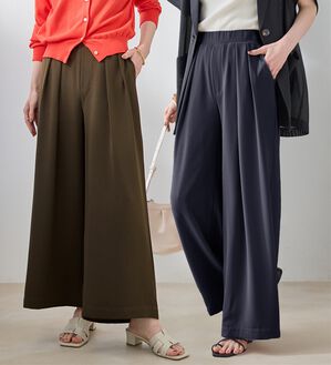 Viola e Viola（ヴィオラ エ ヴィオラ）の「【選べる２丈】さらさらＥＡＳＹ細魅せ叶う！とろみタックワイドパンツ（ワイドパンツ・ガウチョ）」｜詳細画像