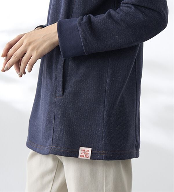 BELLUNA（ベルーナ）の「綿入り素材ラグランデザインポケットトレーナー（トレーナー・スウェット）」｜詳細画像