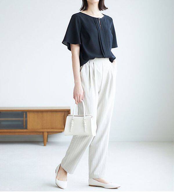 GeeRA（ジーラ）の「フロントタックフレアースリーブブラウス（ブラウス）」｜詳細画像