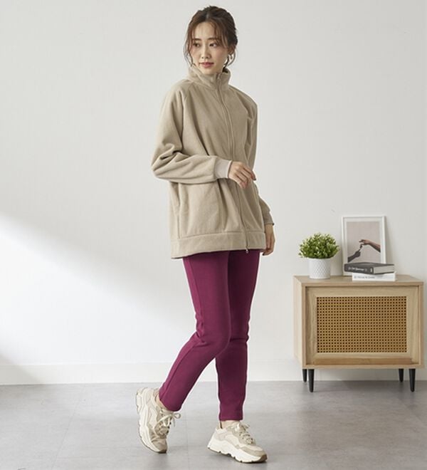 BELLUNA（ベルーナ）の「まるではく毛布！静電防止付裏ファーレギンス（スパッツ・レギンス）」｜詳細画像