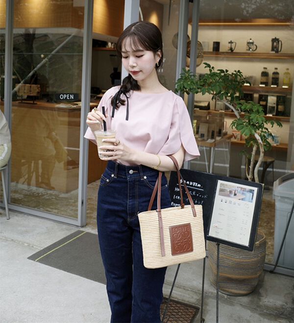 GeeRA（ジーラ）の「スリット入りフレアースリーブＴブラウス（ブラウス）」｜詳細画像