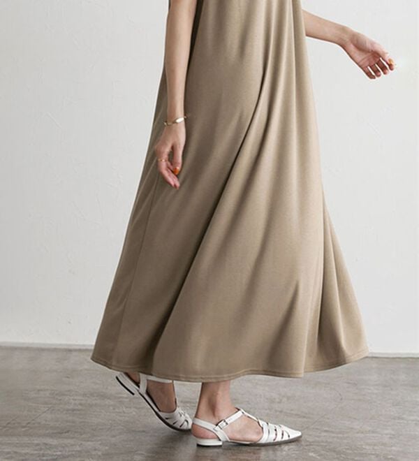 Pierrot（ピエロ）の「タックスリーブロングワンピース（ロングワンピース）」｜詳細画像