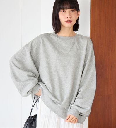 Viola e Viola（ヴィオラ エ ヴィオラ）の「袖ボリューム裏毛スウェットトップス（カットソー）」