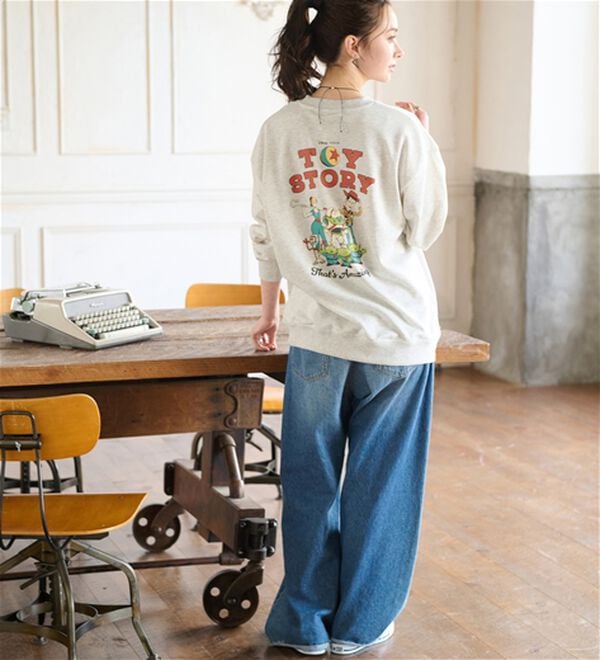 BELLUNA（ベルーナ）の「＜Ｄｉｓｎｅｙ＞【トイ・ストーリー】バックプリントトレーナー（トレーナー・スウェット）」｜詳細画像
