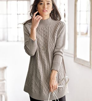 BELLUNA（ベルーナ）の「パッチワーク調ケーブル柄ニットチュニック（チュニック）」｜詳細画像