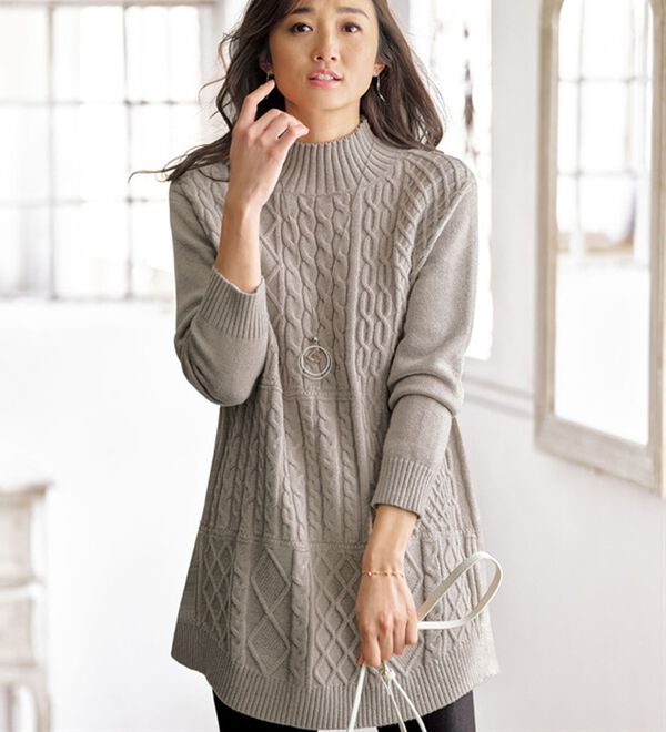 BELLUNA（ベルーナ）の「パッチワーク調ケーブル柄ニットチュニック（チュニック）」｜詳細画像