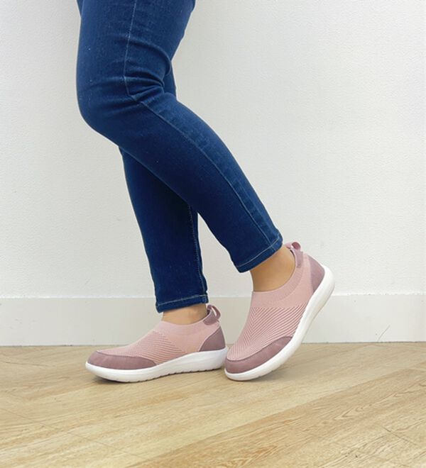 BELLUNA（ベルーナ）の「＜Ｓｏｉｔｔｏ　Ｍｅ＞ニットスリッポンシューズ（スリッポン）」｜詳細画像