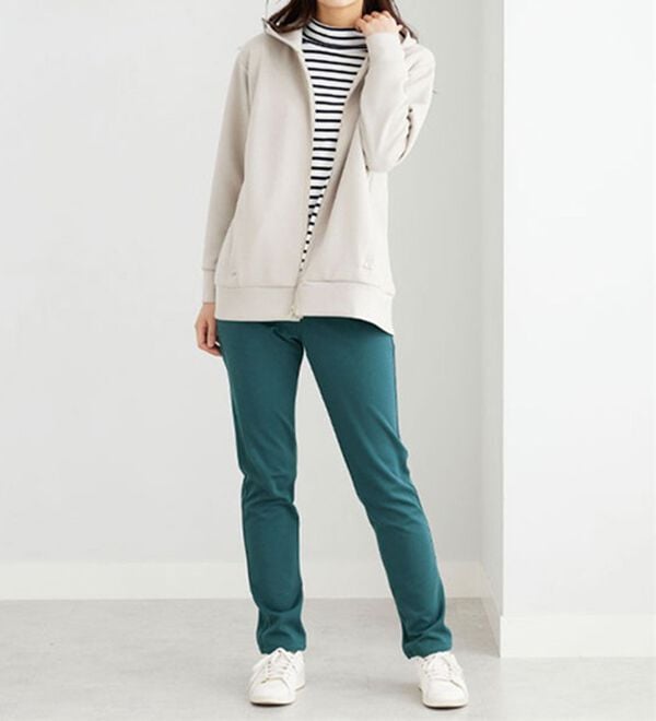 BELLUNA（ベルーナ）の「防風&times;ストレッチ素材ストレートパンツ（フルレングスパンツ）」｜詳細画像