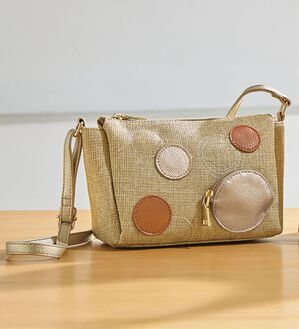 BELLUNA（ベルーナ）の「麻風ドットモチーフショルダーバッグ（ショルダーバッグ）」｜ベージュ系