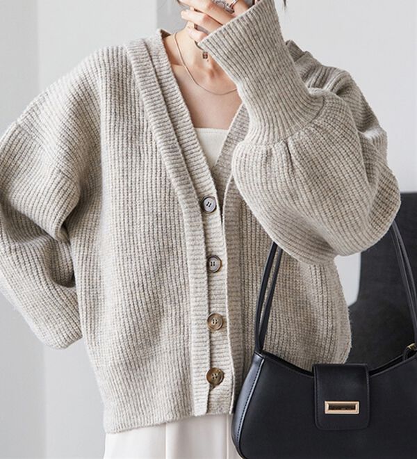 RANAN（ラナン）の「フロントレイヤードＶカーディガン（ニットカーディガン）」｜詳細画像