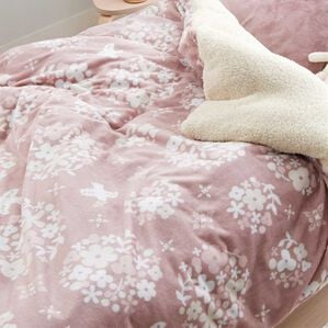 iellio（イエリオ）の「もこもこボアとフランネルの毛布にもなるあったか布団カバー＜フランネル・北欧調・肌ざわり＞（掛布団カバー）」｜フラワーピンク