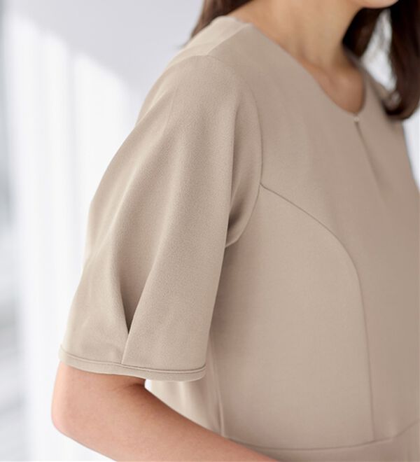 alotta（アロッタ）の「【4つの機能付】タック袖Ａラインワンピース（その他ワンピース）」｜詳細画像