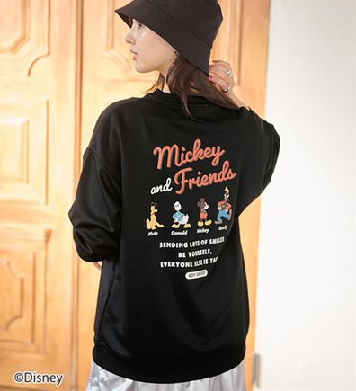 BELLUNA（ベルーナ）の「＜Ｄｉｓｎｅｙ＞【ミッキー＆フレンズ】プリントポンチ素材ビッグシルエットトレーナー（トレーナー・スウェット）」