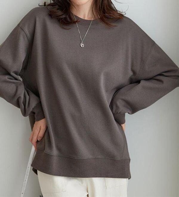 BELLUNA（ベルーナ）の「軽やか綿混！大人サマ見えスウェット（カットソー）」｜詳細画像
