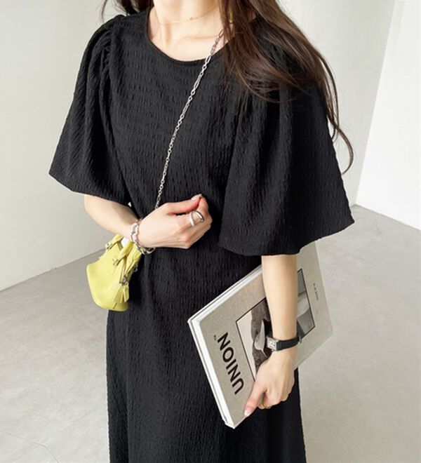 GeeRA（ジーラ）の「ボリューム袖楽ちん表面感ワンピース（カットソーワンピース）」｜詳細画像