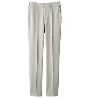 VINNO（ヴィノ）の「美のフィット・カルゼ素材ストレートパンツ　起毛あり　（股下６３ｃｍ・股下６８ｃｍ）（フルレングスパンツ）」｜ライトグレー