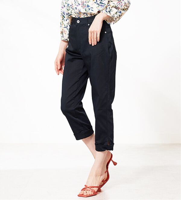 BELLUNA（ベルーナ）の「ヒンヤリ&times;サラリ速乾！綿サテンストレッチ裾リボンクロップドパンツ（クロップドパンツ）」｜詳細画像