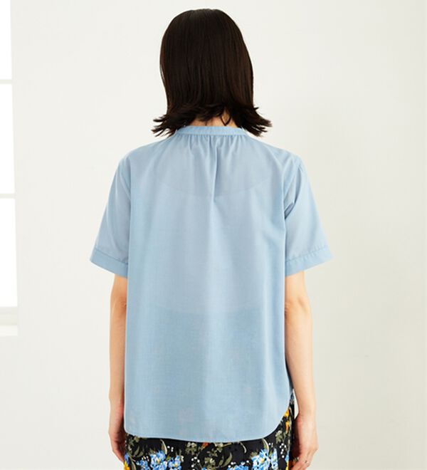 BELLUNA（ベルーナ）の「ギャザー使いバンドカラーブラウス（ブラウス）」｜詳細画像