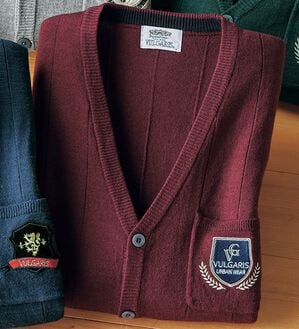 「選べる刺しゅうポケット付ベスト（メンズニット・セーター）」｜ワイン