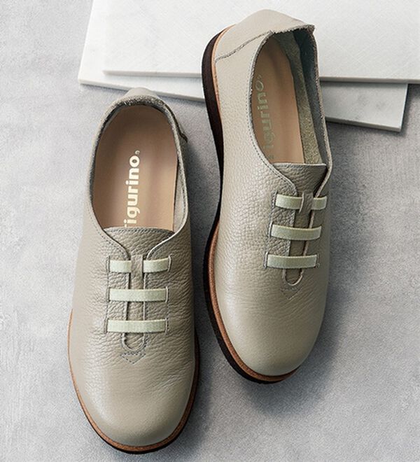 ルフラン（ルフラン）の「日本製　やわらかレザーのサテンゴムレースシューズ（フラットシューズ）」｜グレージュ