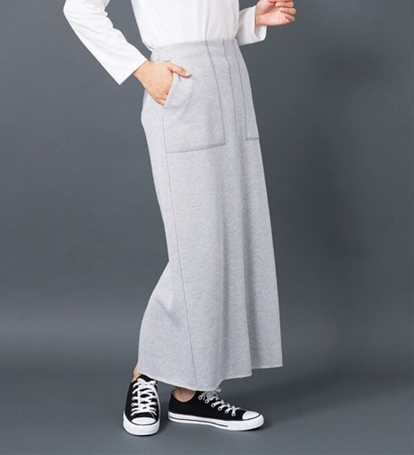 BELLUNA（ベルーナ）の「ラメ入り裏毛素材スカート（ロングスカート）」｜詳細画像