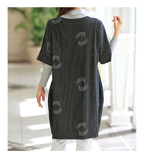 BELLUNA（ベルーナ）の「プリント切替ドルマンデザインチュニック（チュニック）」｜詳細画像