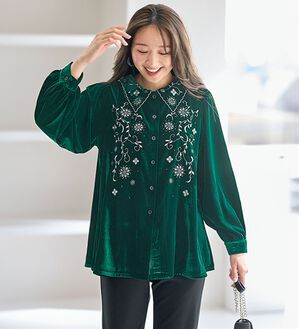 BELLUNA（ベルーナ）の「上品に輝くベロア刺しゅうブラウス（ブラウス）」｜グリーン系