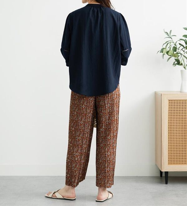 BELLUNA（ベルーナ）の「エアリービンテージ素材タック使いブラウス（ブラウス）」｜詳細画像