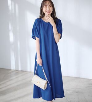 alotta（アロッタ）の「袖タックゆるワンピース（カットソーワンピース）」｜ロイヤルブルー