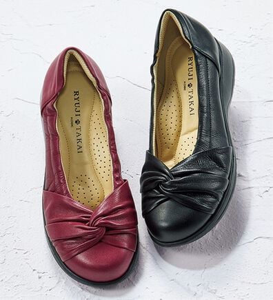 BELLUNA（ベルーナ）の「幅広牛革デザインパンプス（パンプス）」