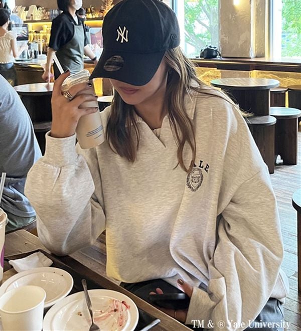 GeeRA（ジーラ）の「FIRSTMOOD別注【ＹＡＬＥ】裏起毛オーバーサイズスキッパースウェット（トレーナー・スウェット）」｜詳細画像