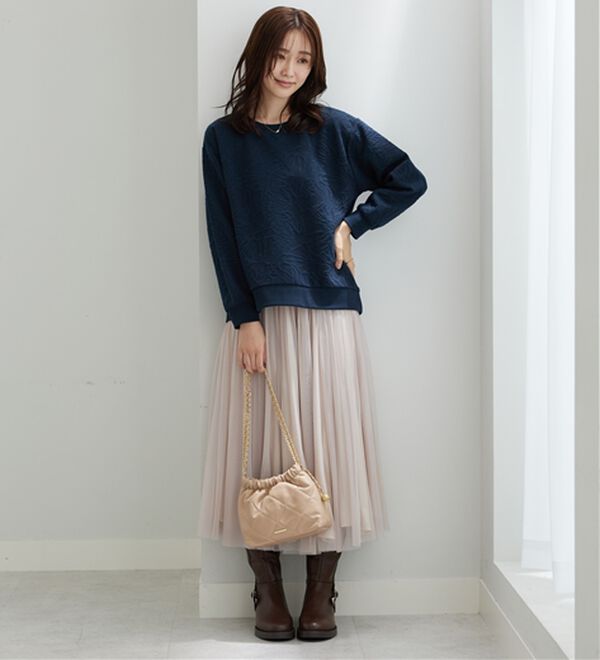 BELLUNA（ベルーナ）の「花柄ふくれジャカード素材プルオーバー（カットソー）」｜詳細画像