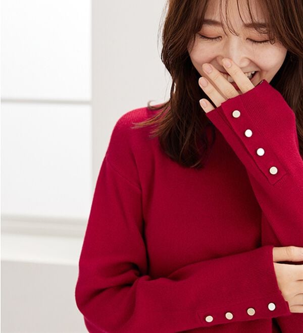 BELLUNA（ベルーナ）の「もちもち袖ボタンニットプルオーバー（ニット・セーター）」｜詳細画像
