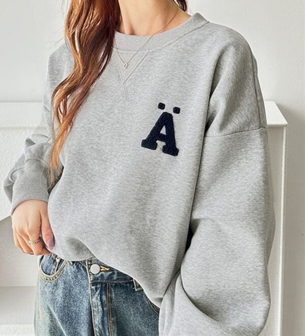 GeeRA（ジーラ）の「サガラ刺繍裏起毛スウェット（トレーナー・スウェット）」｜詳細画像