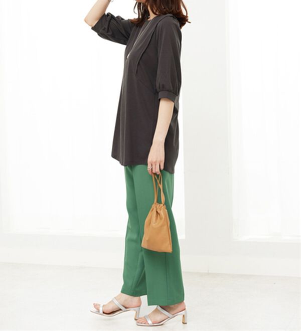 BELLUNA（ベルーナ）の「汗ジミ対策！ギャザー使いチュニック（チュニック）」｜詳細画像