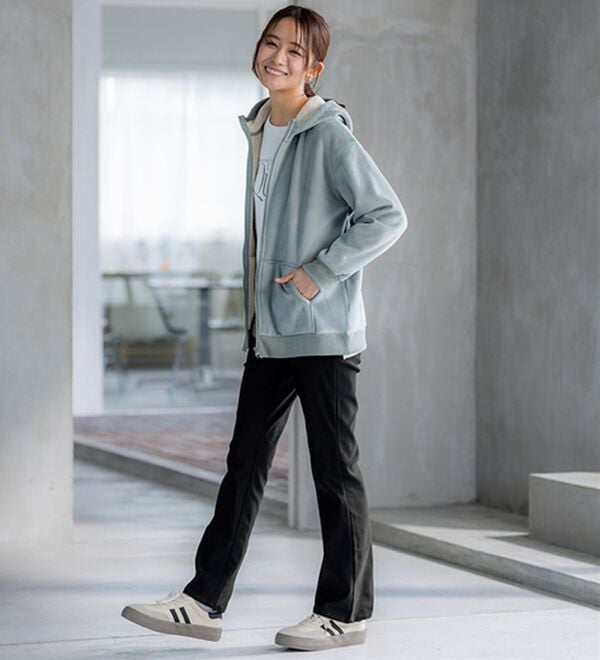 BELLUNA（ベルーナ）の「【快適Ｌａｂ．】リッチベロア素材裏ボアパーカー（パーカー）」｜詳細画像