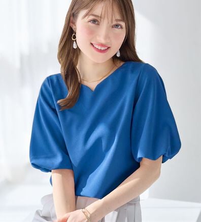 alotta（アロッタ）の「＜６つの機能付＞パフ袖ハートネックブラウスＴシャツ（ブラウス）」