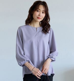 BELLUNA（ベルーナ）の「きれい見えジョーゼット素材ホック使いＴブラウス（ブラウス）」｜ラベンダー